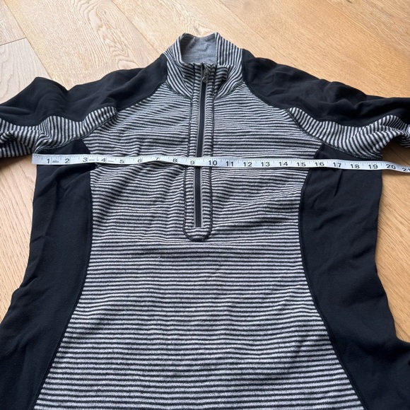 Lululemon Run: U-Turn Pullover Mini Check Pique Black White quarter zip 8 - Picture 9 of 14